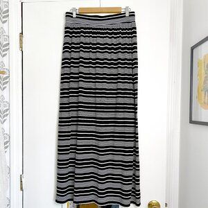 LOFT // Black & White Striped // Maxi Skirt // Size M